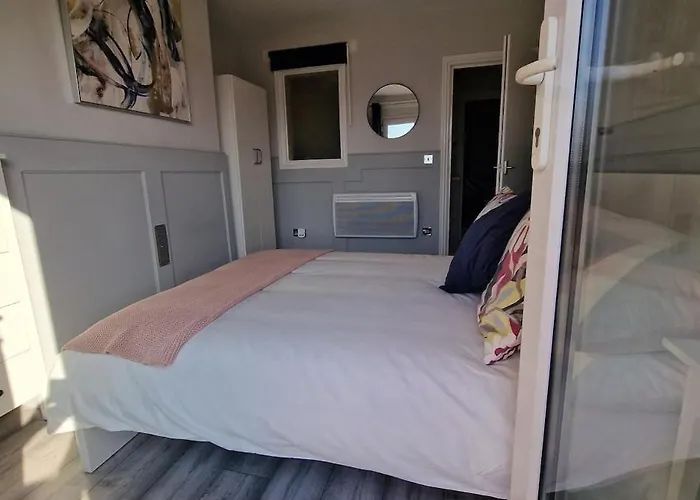 The Red House, 2 Bed Garden Apartment In Totterdown, Bristol アパート ブリストル