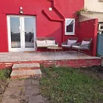 The Red House, 2 Bed Garden In Totterdown,