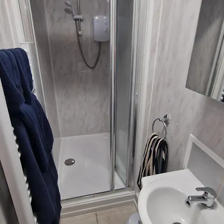 The Red House, 2 Bed Flat In