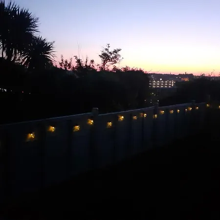 The Red House, 2 Bed Garden In Totterdown, Апартаменты *