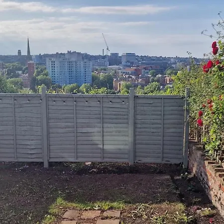 The Red House, 2 Bed Flat In Lejlighed Bristol