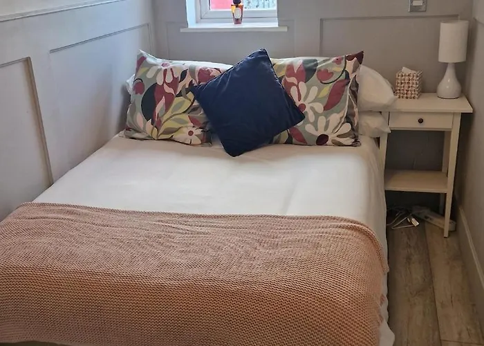 Апартаменты The Red House, 2 Bed Garden In Totterdown, Бристоль